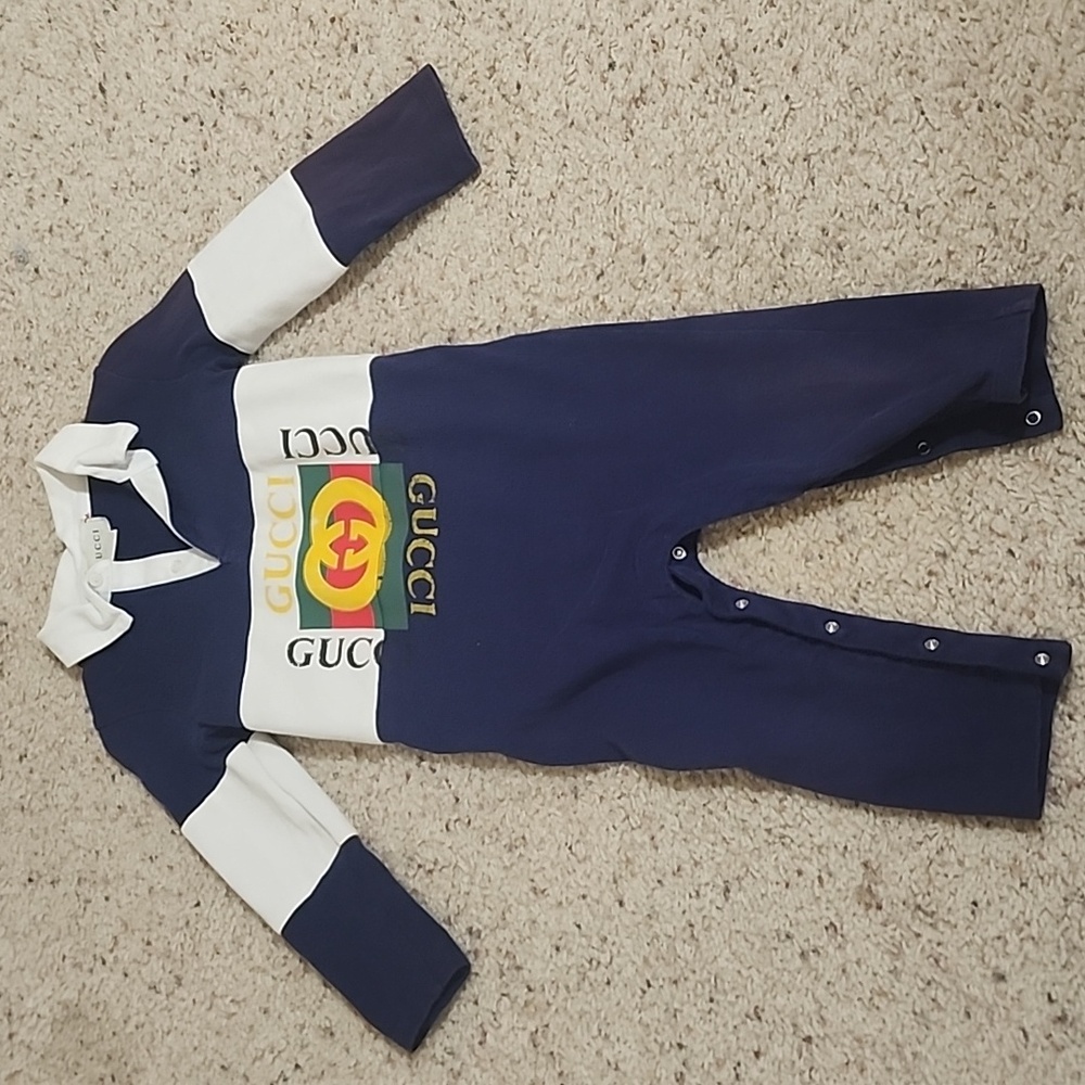 Gucci Dark Blue White Stripe Classic Logo Rugby Style Onesie Sz. 12/18M (unisex)